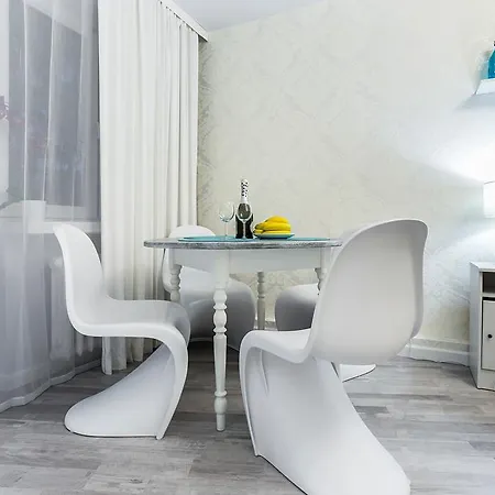 Appartamento Penguin 2270 On Nowy Targ Square Breslavia