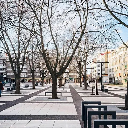 Penguin 2270 On Nowy Targ Square Appartamento *